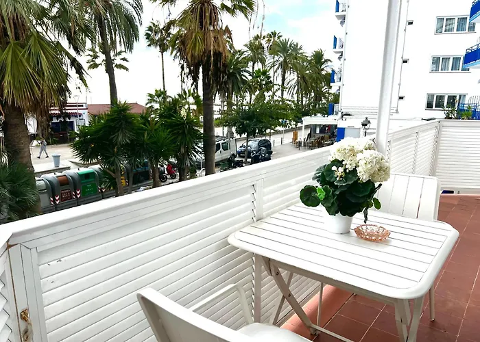 Seafront Ribera シッチェス