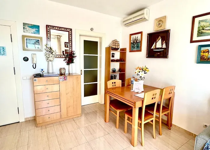 Seafront Ribera * 锡切斯